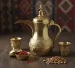 دلة الكيف – أسرار القهوة السعودية بالزعفران على أصولها.