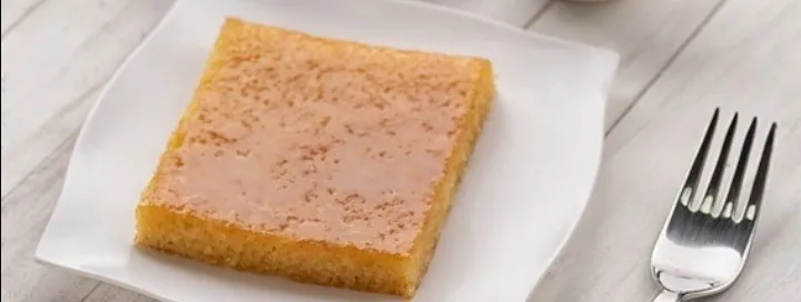 You are currently viewing عمل البسبوسة بالسميد بطريقة بسيطة وخطوات سريعة في البيت