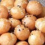 طريقة عمل اللقيمات الهشة “لقمة القاضي المقرمشة” بمكونات بسيطة من مطبخك