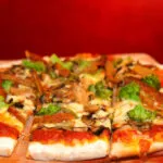 طريقة عمل البيتزا بالخضار بعجينة مضبوطة مثل المطاعم في المنزل