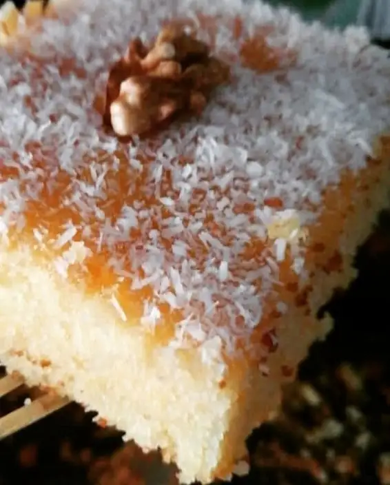 Read more about the article بسبوسة جوز الهند الهشة بطريقة سهلة وخطوات سريعة في المنزل