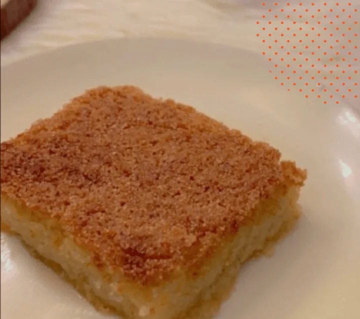 You are currently viewing بسبوسة سادة عادية بمقادير وقوام مضبوط بطريقة سهلة في المنزل