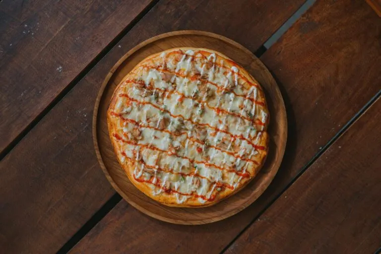 pizza on food tray